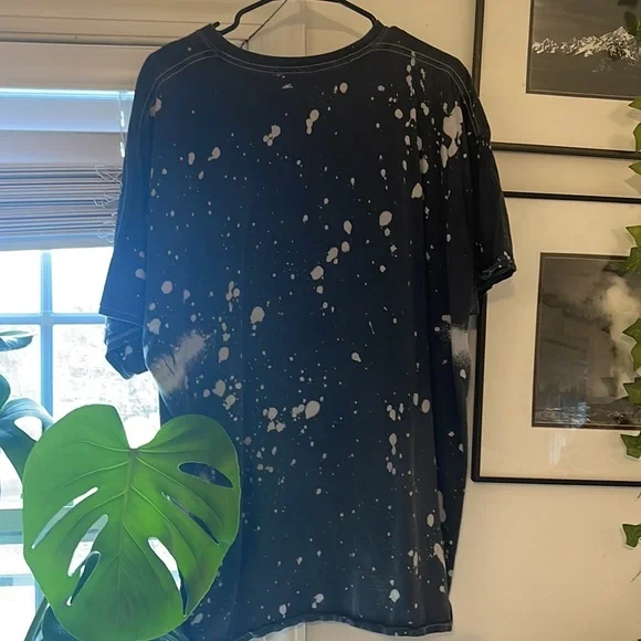 Cute oversized tee! - Picture 2 of 2